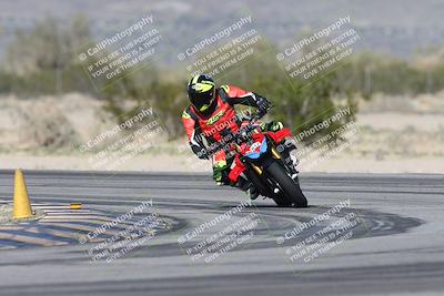 media/Jan-15-2026-Racers Edge (Thu) [[dfebeb70ab]]/3-B Group/Session 4 (Turn 5)/